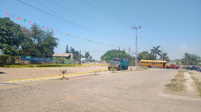 Terreno Comercial en Villa Juárez. REMATE - 1