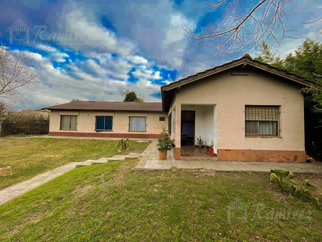 Casa En Venta 5 Ambientes Lote 759 m2 - Marcos Paz - 1