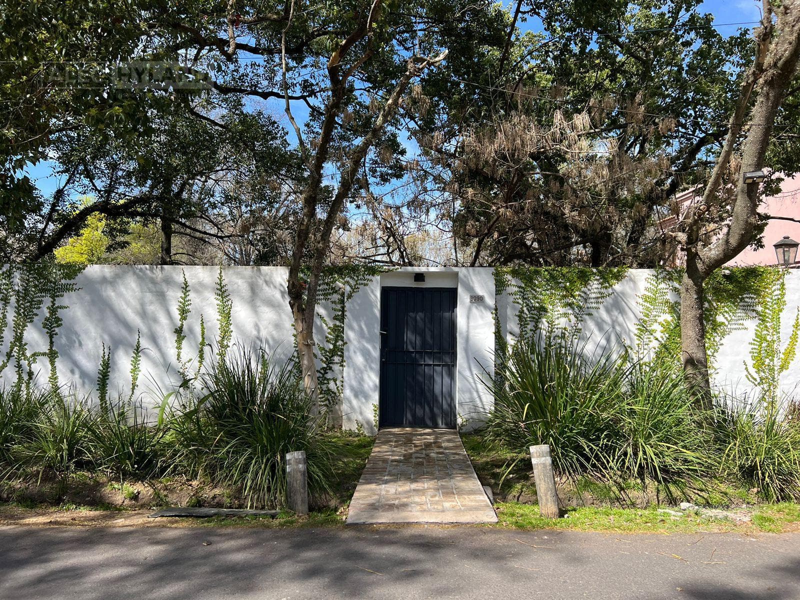 Casa en alquiler en 1 planta, con pileta en Lomas de San Isidro - 1