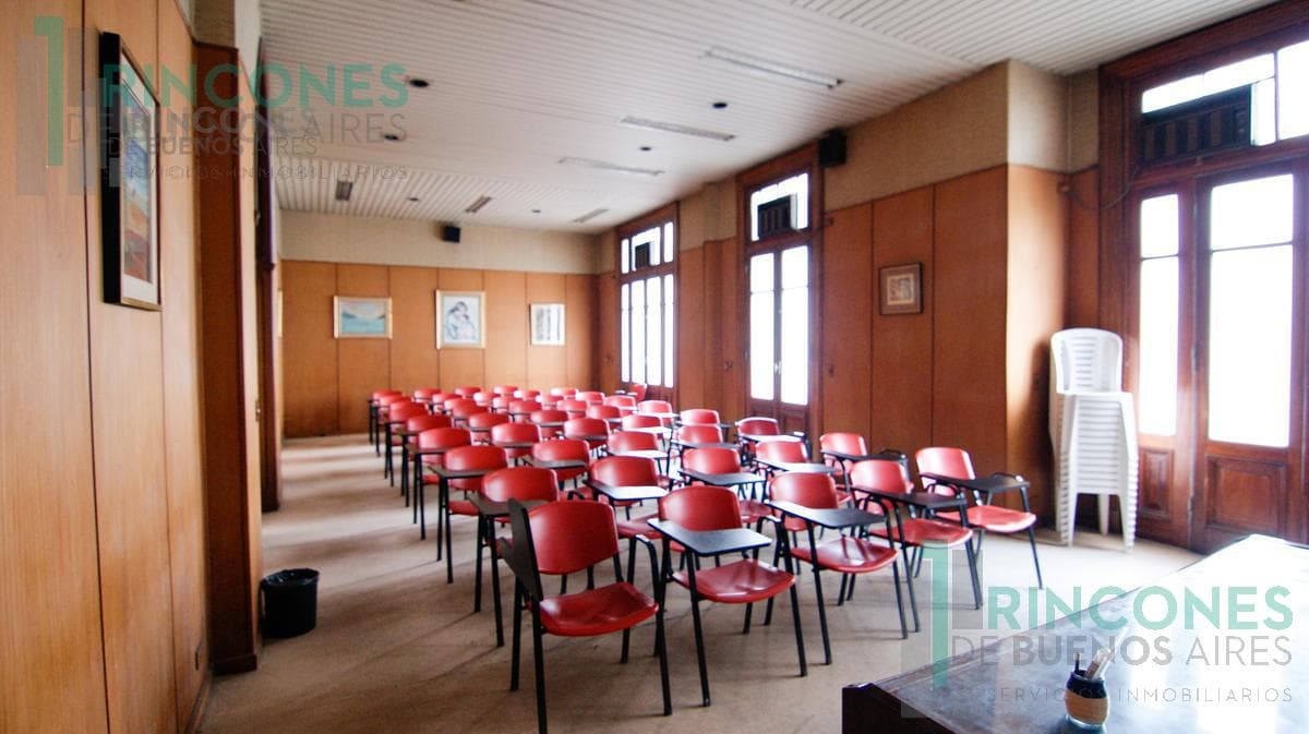 Excelente Piso de Categoría - Doble Ingreso - 300m2 - 1