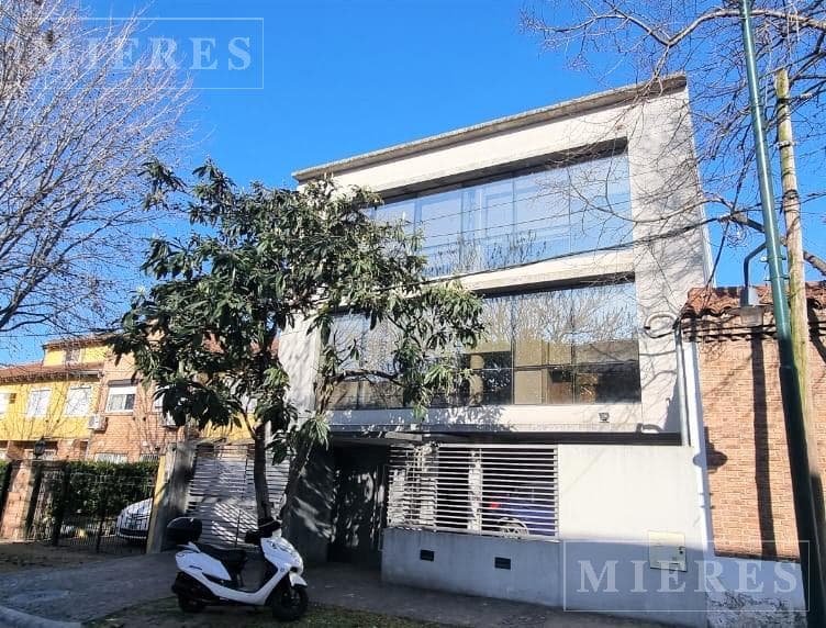 Excelente Oficina en Alquiler de 85 m² en Martínez - 1
