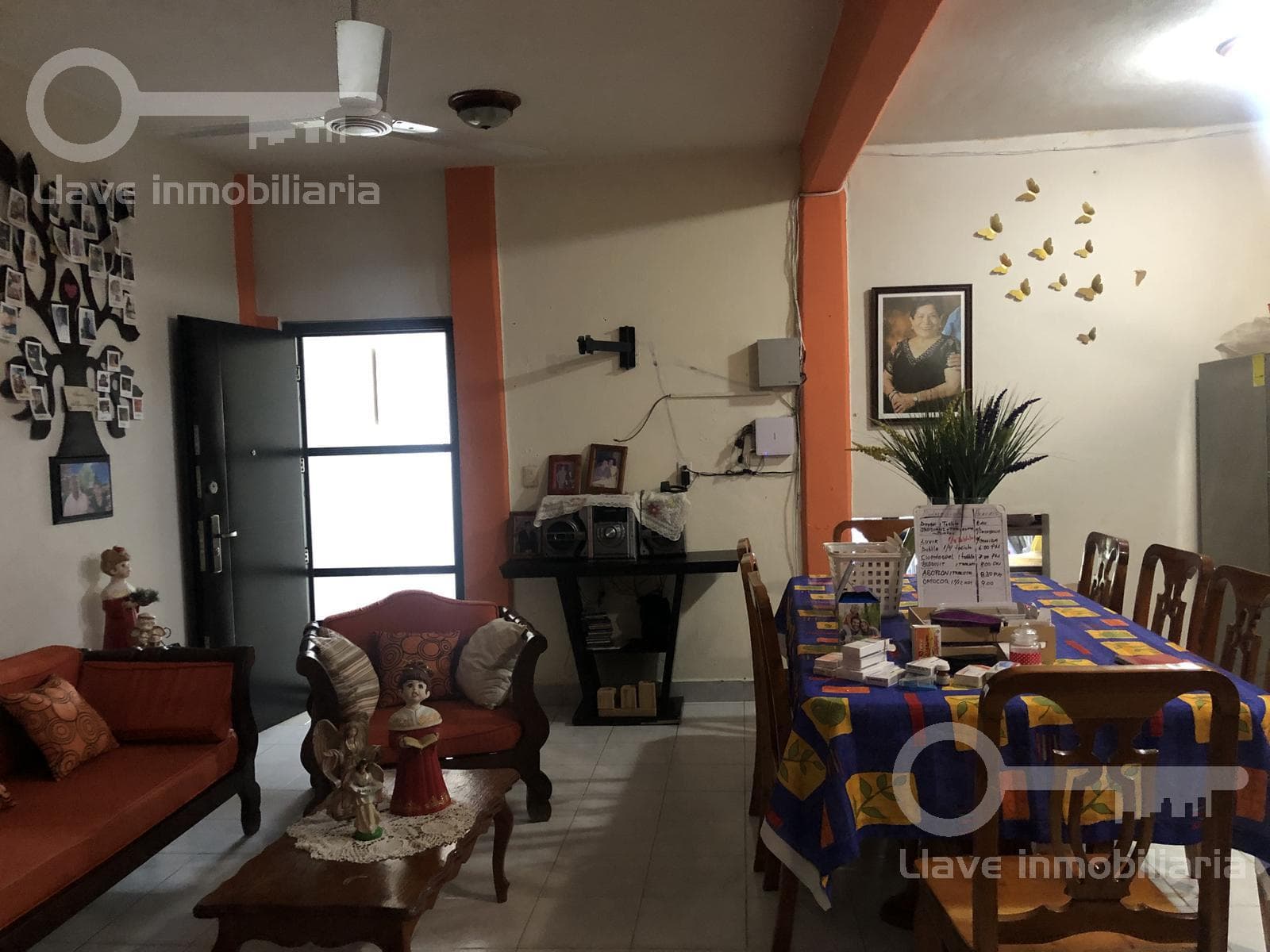 Venta de Casa de 2 Niveles con 2 Locales y 4 departamentos en Av. Revolución, Col. Ntra. Sra. de Lourdes, Nanchital, Ver. - 1