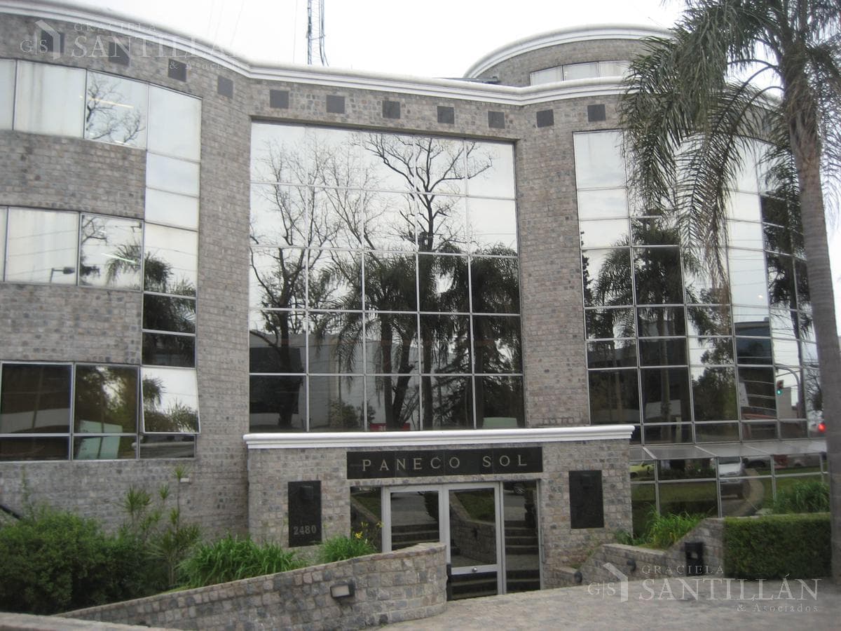 OFICINA CON RENTA - EDIFICIO PANECO - 1