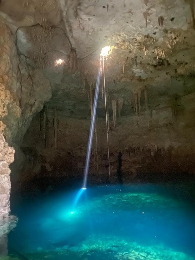 Cenote de ensueño cerca de Tekom - 1