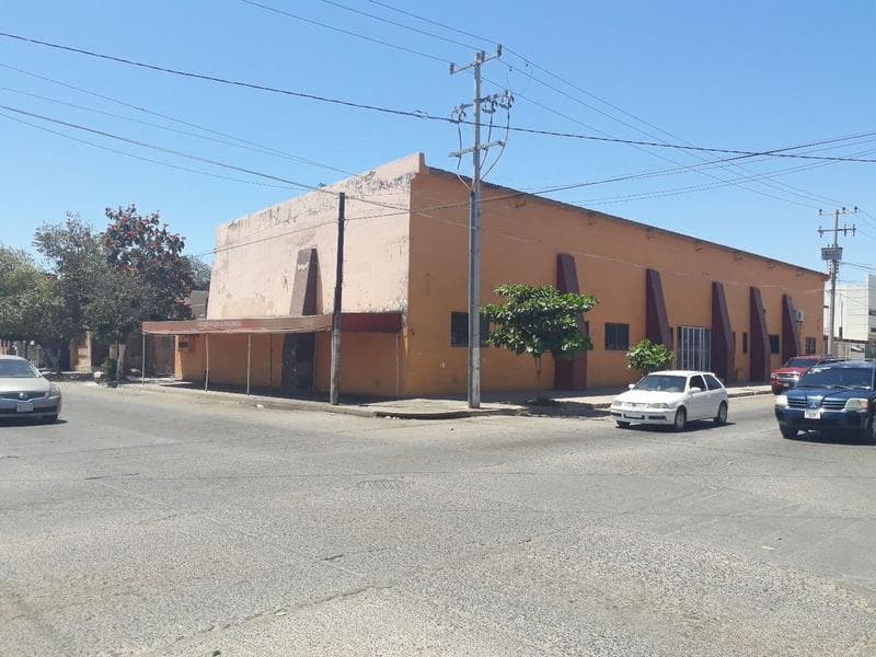 BODEGA CON USO OFICINAS Y NEGOCIOS MUY CÉNTRICA EN GUASAVE - 1