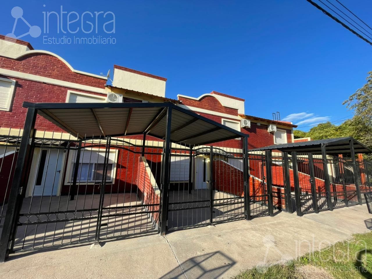 En venta Complejo de 6 departamentos Las Grutas - 1