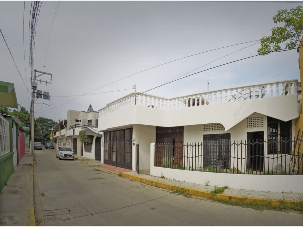Casa en venta, 20 metros de la Avenida Hidalgo - 1