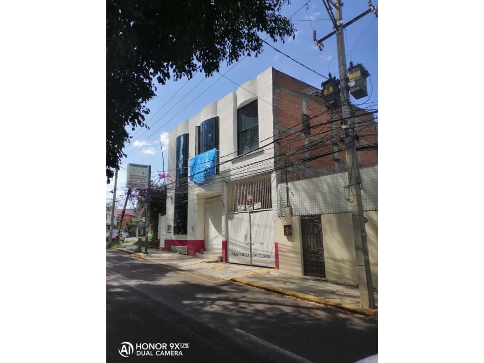 EDIFICIO EN RENTA SOBRE AV. CAMELINAS EN MORELIA - 1