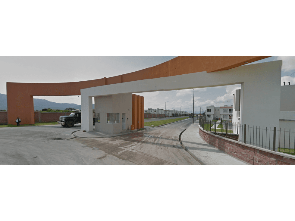 Hermosa casa en Remate en Col. El Residencial Valle Del Pedregal, Mor! - 1