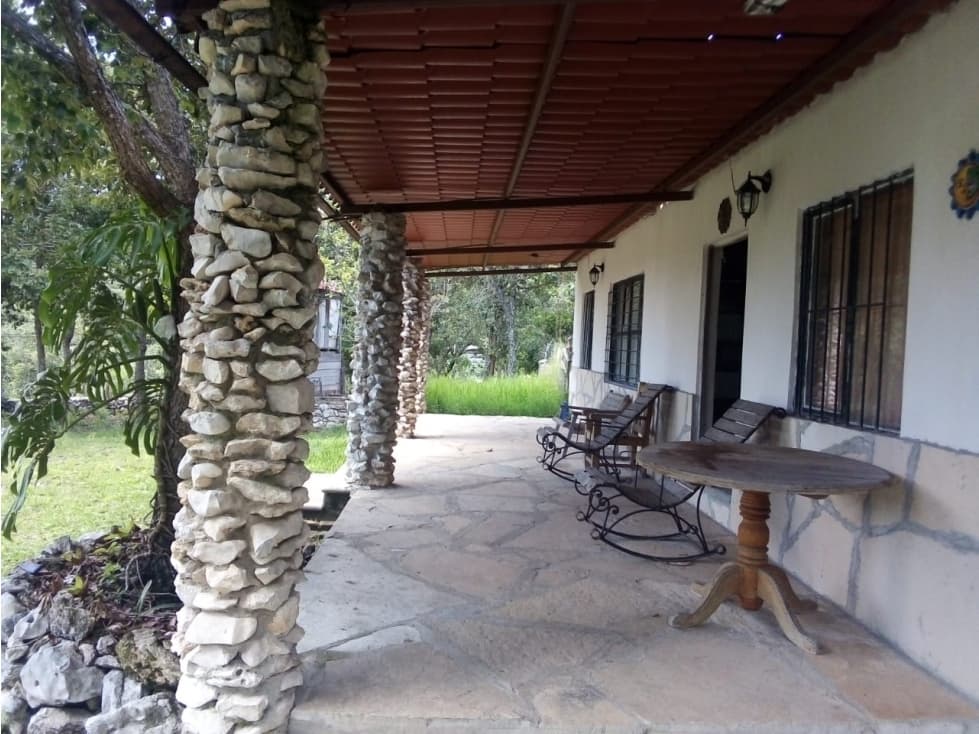 EXCELENTE RANCHO EN VENTA - 1