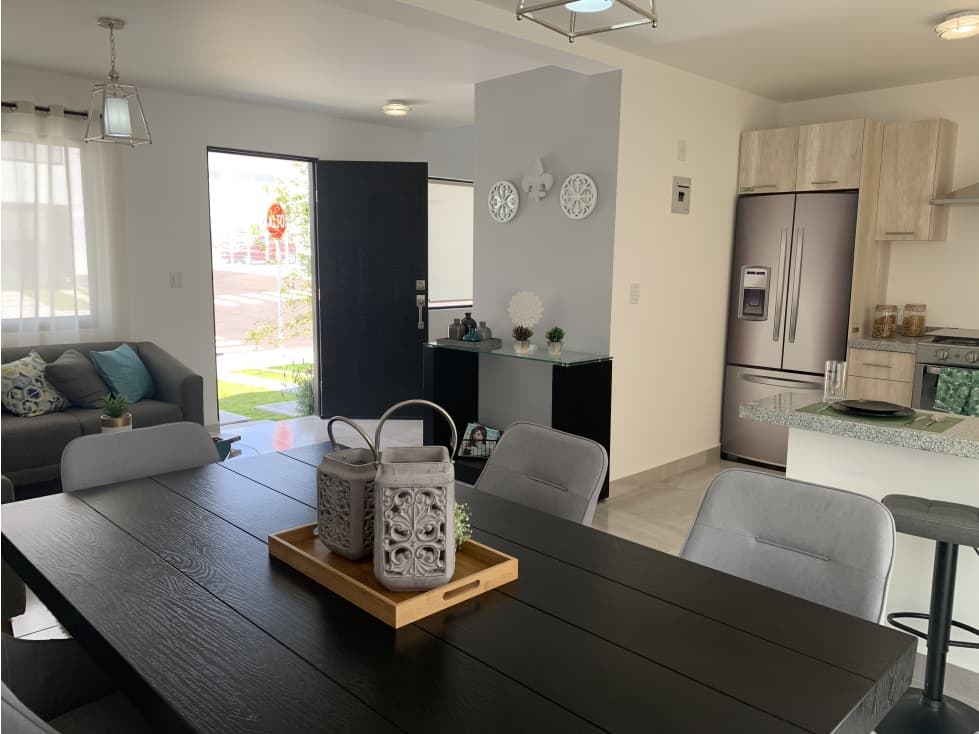 Casa en Venta en Condominio Horizontal en Zakia Queretaro - 1