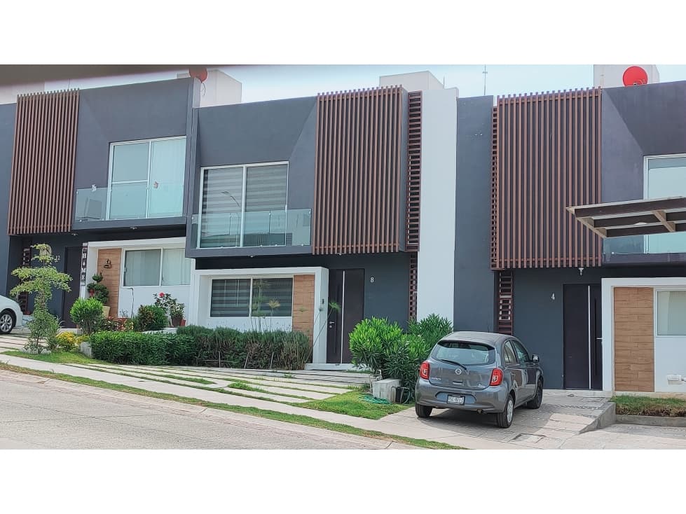 Amplia casa en Altozano super ubicacion coto privado con vijilancia - 1