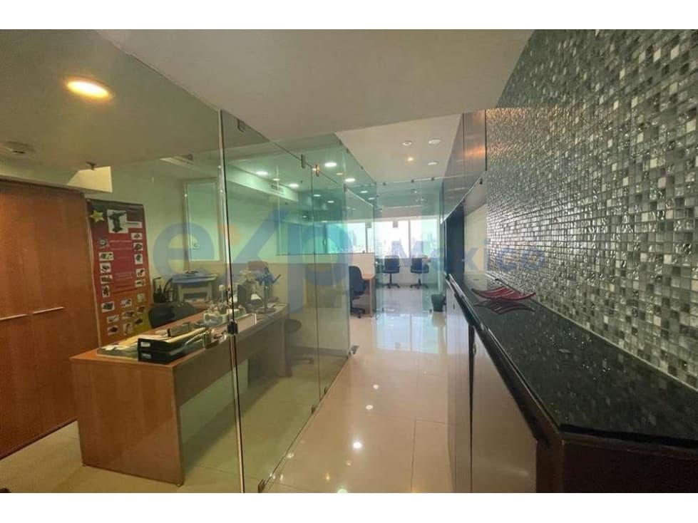 VENTA OFICINA WTC PISO 19 INLCLUYE DOS LUGARES DE ESTACIONAMIENTO - 1