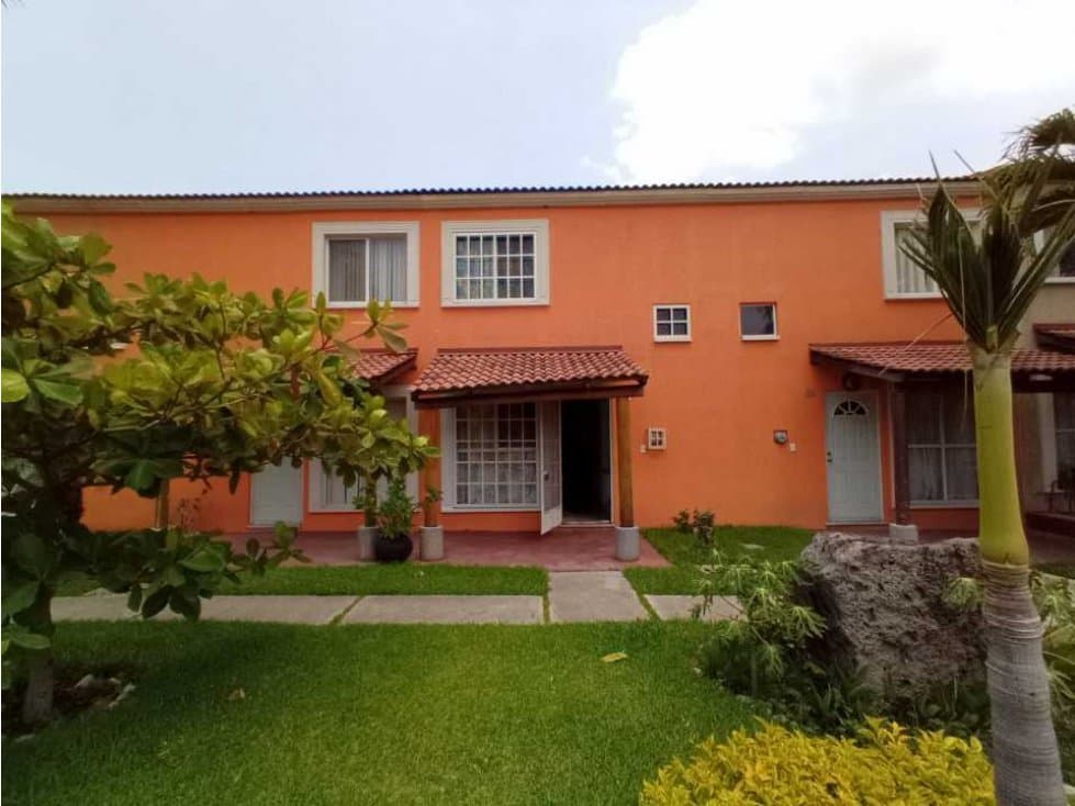 Bonita Casa en Frácc La Campiña - 1