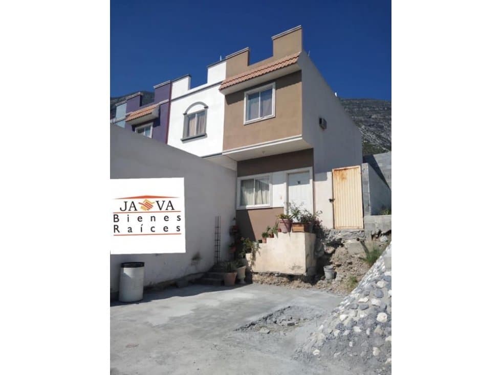 Casa en venta La Conquista, Santa Catarina - 1