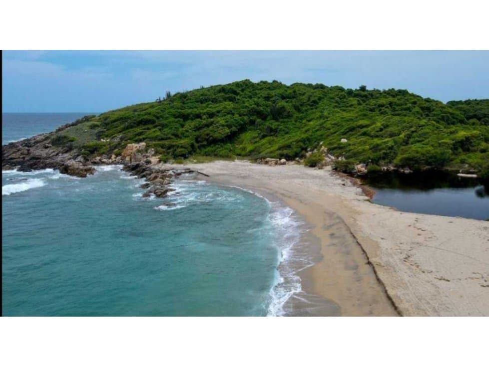 Playa la Encomienda Tututepec/ Costa Oaxaqueña/3 Héctareas de Playa - 1