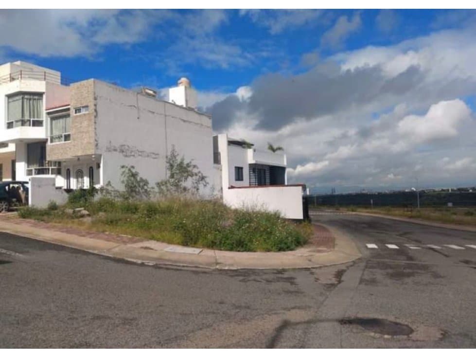 Terreno en venta en El Mirador Queretaro - 1
