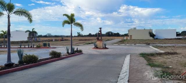 VENDO TERRENO EN BUCERIAS BAHIA DE BANDERAS, EN RESIDENCIAL AGAVE AZUL. - 1