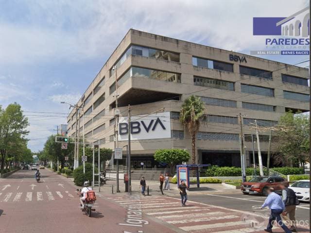 B708 Edificio Bancario en Venta con Rentas Activas en Av. Vallarta Guadalajara - 1