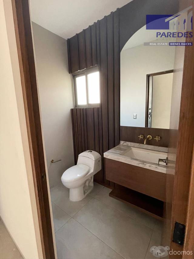C126 Casa en venta 4 recámaras Loma Alta Tres Marias Morelia — foto 2