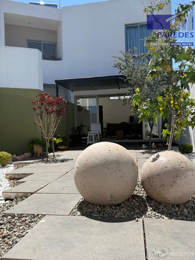 C126 Casa en venta 4 recámaras Loma Alta Tres Marias Morelia — foto 8