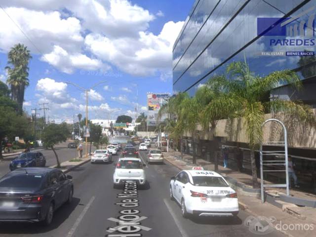 B701 Local comercial Bancario en Venta dentro de plaza comercial Aguascalientes - 2