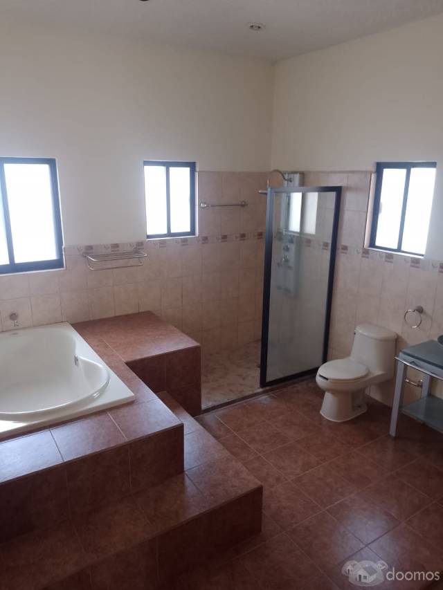 Se vende casa de dos plantas en Irapuato Gto. - 8