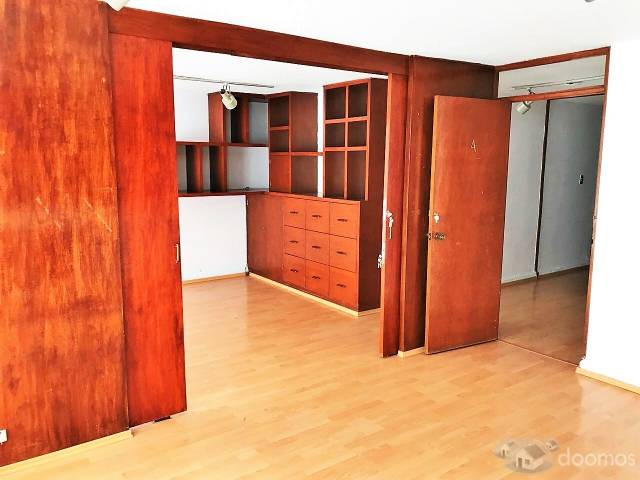 DEPARTAMENTO CON USO DE SUELO, ADAPTADO PARA OFICINAS,  DE CINCO CUBÍCULOS + CUARTO DE ARCHIVO - 1